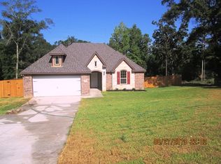 3700 Golden Rod St, Huntsville, TX 77340