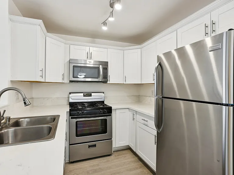 1 Bedroom 1 Bathroom