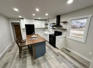 803 E 4th Ave, Brodhead, WI 53520