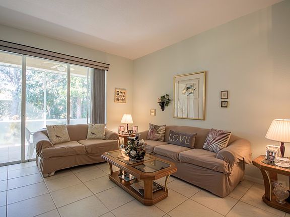4th image of 7605 Meadow Lakes Dr APT 604