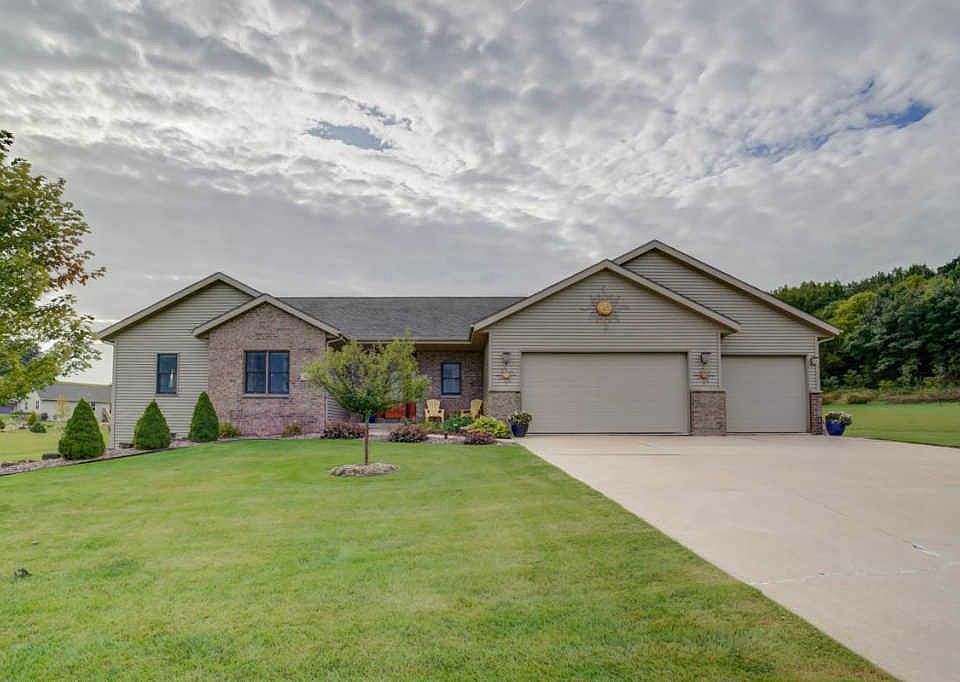 1st image of 221 Osprey Ln