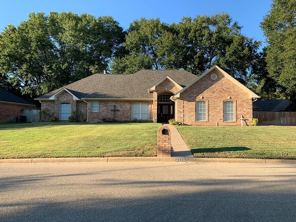 1st image of 2110 Baylor Dr