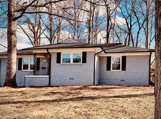 406 E Greenway Dr N, Greensboro, NC 27403