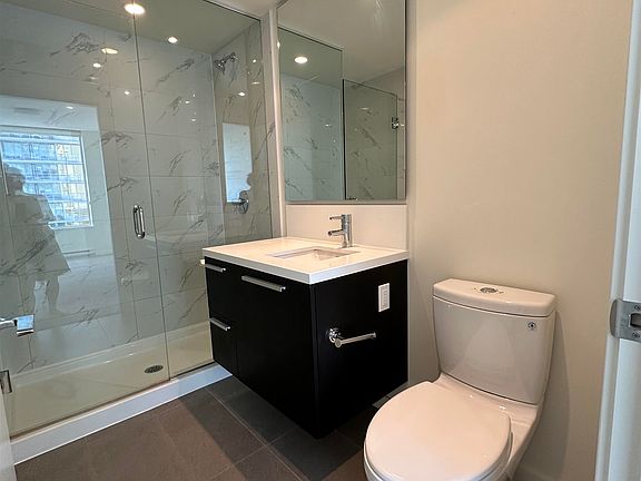 5th image of 6333 Silver Ave #3108