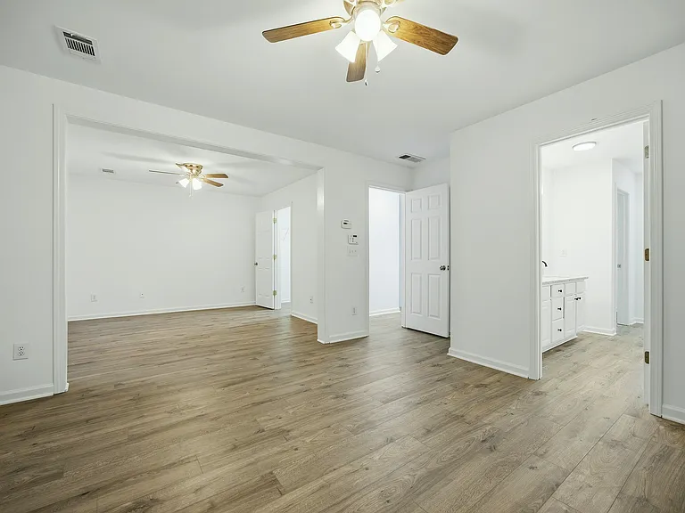 426 Grayson Way — Photo 9