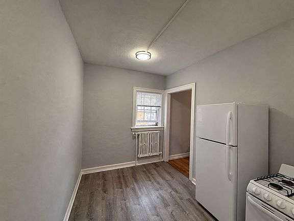 3rd image of 500 Main St #11