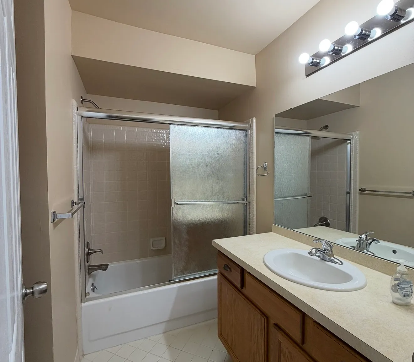35401 Hickory Woods Drive - 1 — Photo 4
