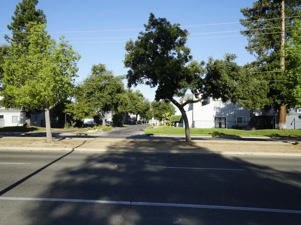 7675 N 1st St APT 138, Fresno, CA 93720