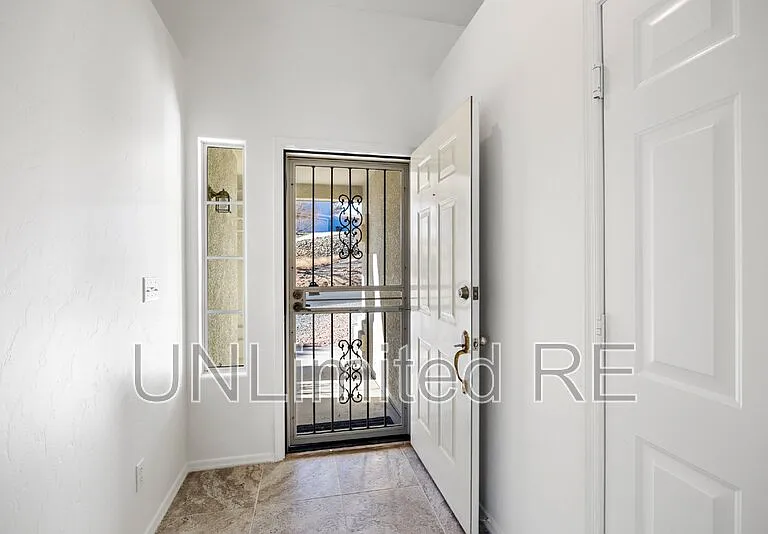 8960 E Volcano Dr — Photo 5