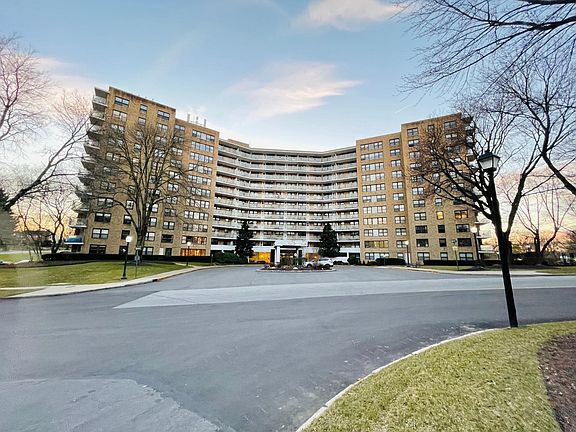 Oak Hill Tower Building