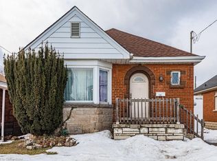 131 Harmony Ave, Hamilton, ON L8H4Y2
