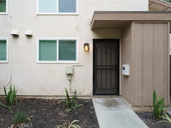 13514 1/4 Village Dr, Cerritos, CA 90703