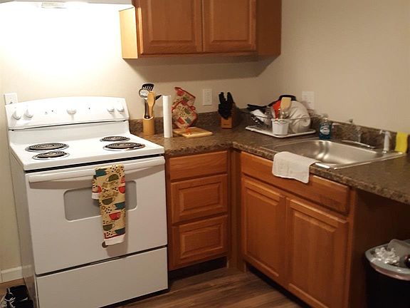 3rd image of 53 Stowe Ave