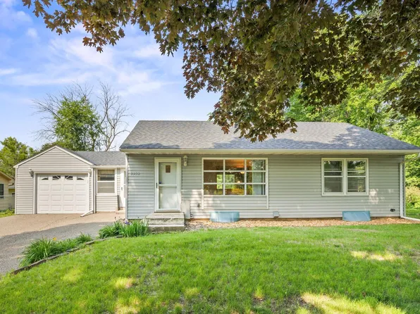4932 Acorn Ridge Rd, Minnetonka, MN 55345