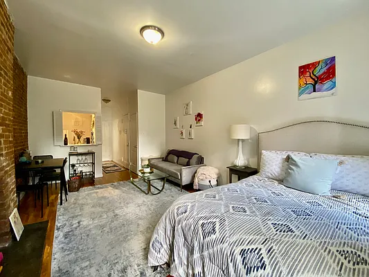 Rented by Douglas Elliman | media 3