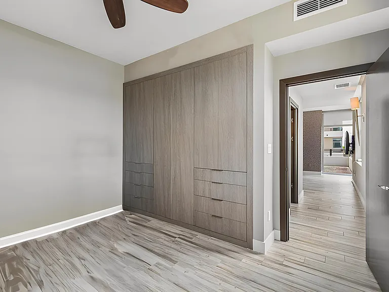 1120 E Kennedy Blvd #1030 — Photo 28