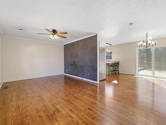5th image of 3670 Hardmoney Rd