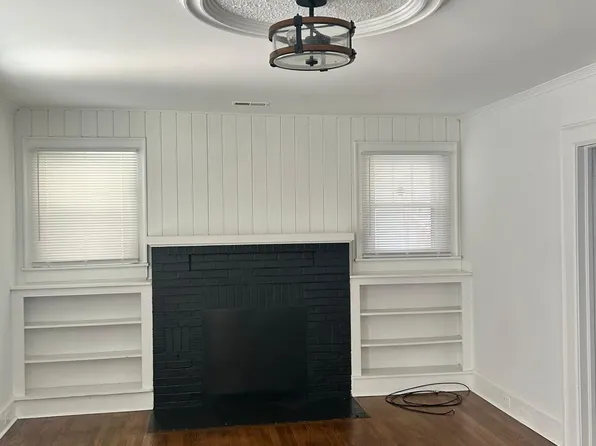 305 E Concord St, Morganton, NC 28655