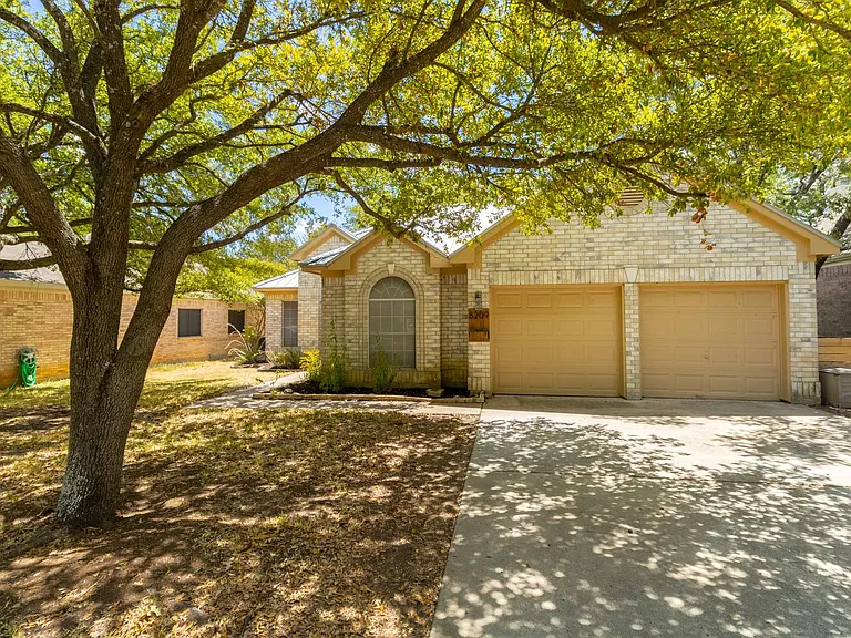 8209 Forest Heights Ln — Photo 35