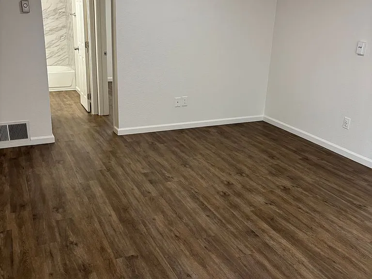 4840 Santa Monica Ave — Photo 6