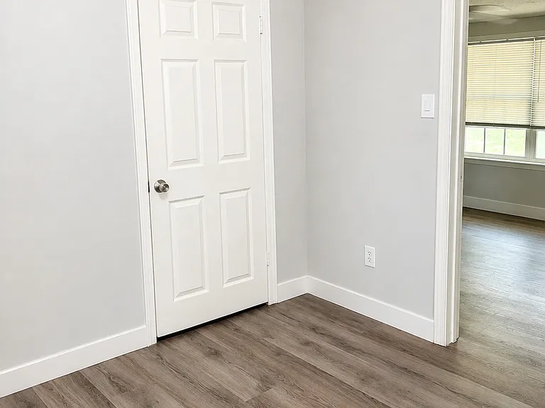 230 N Holly Ave — Photo 13