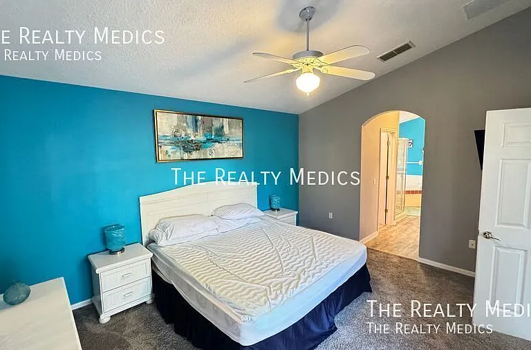 4802 Cumbrian Lakes Dr — Photo 31