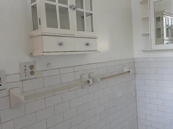 491 Willoughby Avenue #3, photo 3
