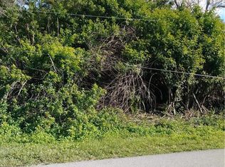410 2nd St NE, Naples, FL 34120