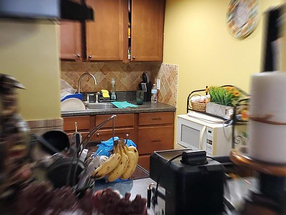 5th image of 1821 Fairview Villas Drive #1