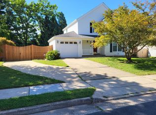 805 Cattail Ln NE, Leesburg, VA 20176