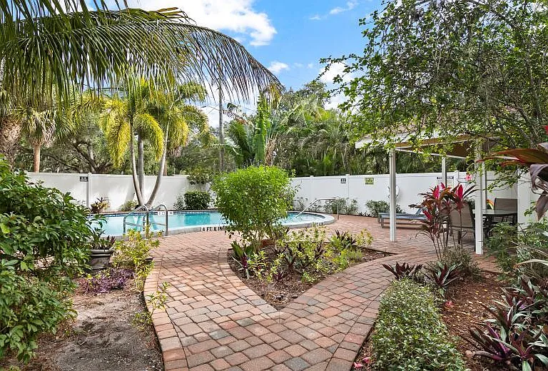 Summerwind Dr — Photo 19