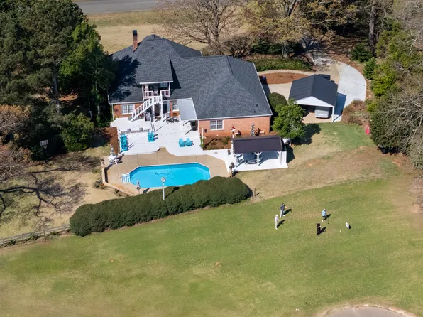 123 S Smith Rd, Lagrange, GA 30241