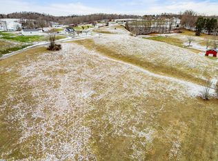 9999 Anna Moore Rd, Annville, KY 40402