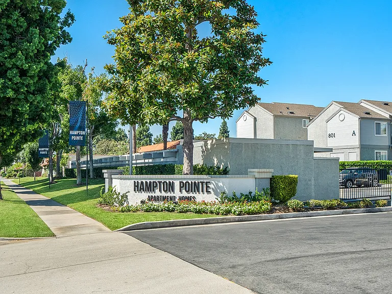 Hampton Pointe — Photo 42
