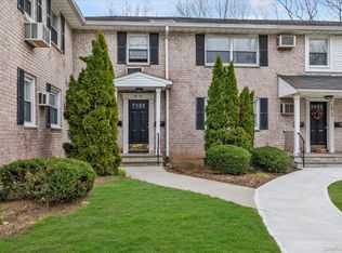 8237 Langdale Street #114A, New Hyde Park, NY