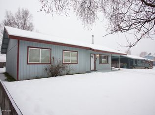 2621 Lyvona Ln, Anchorage, AK 99502