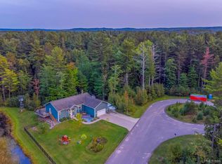 105 Windmill Lane Rd, Marquette, MI 49855