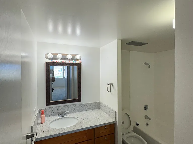 2825 S King St — Photo 12