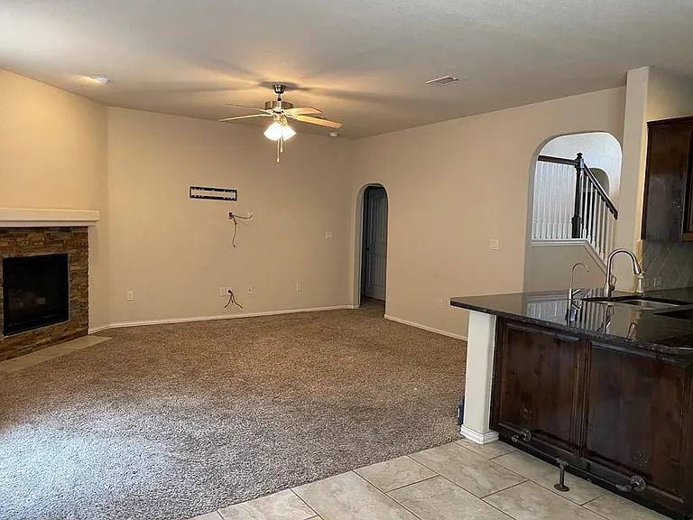 1103 Cerrillos Ave — Photo 6