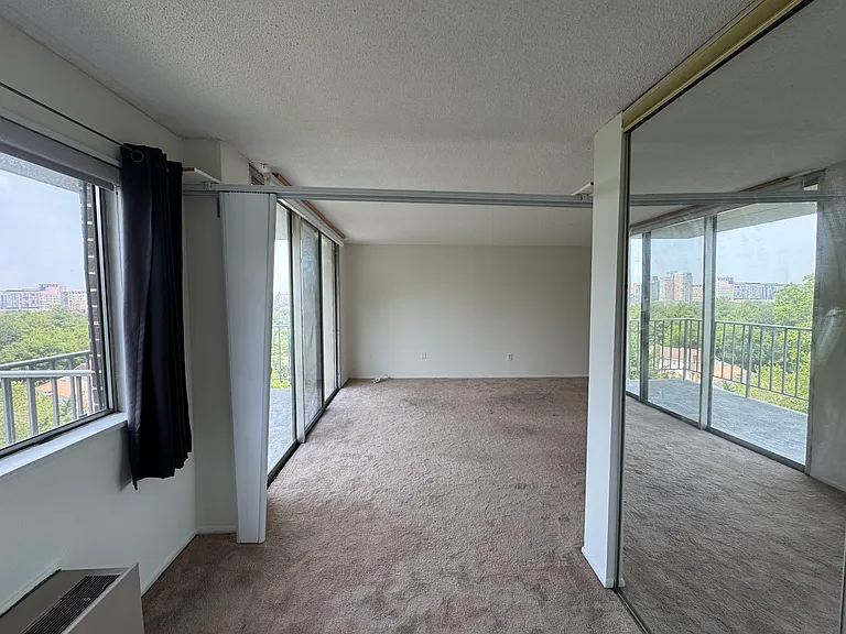 2059 Huntington Ave #1008 — Photo 8