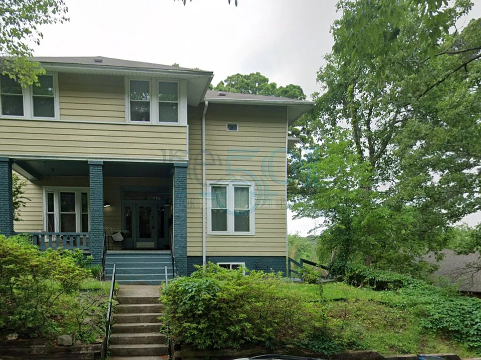 Newly Remodeled Hillcrest Condo