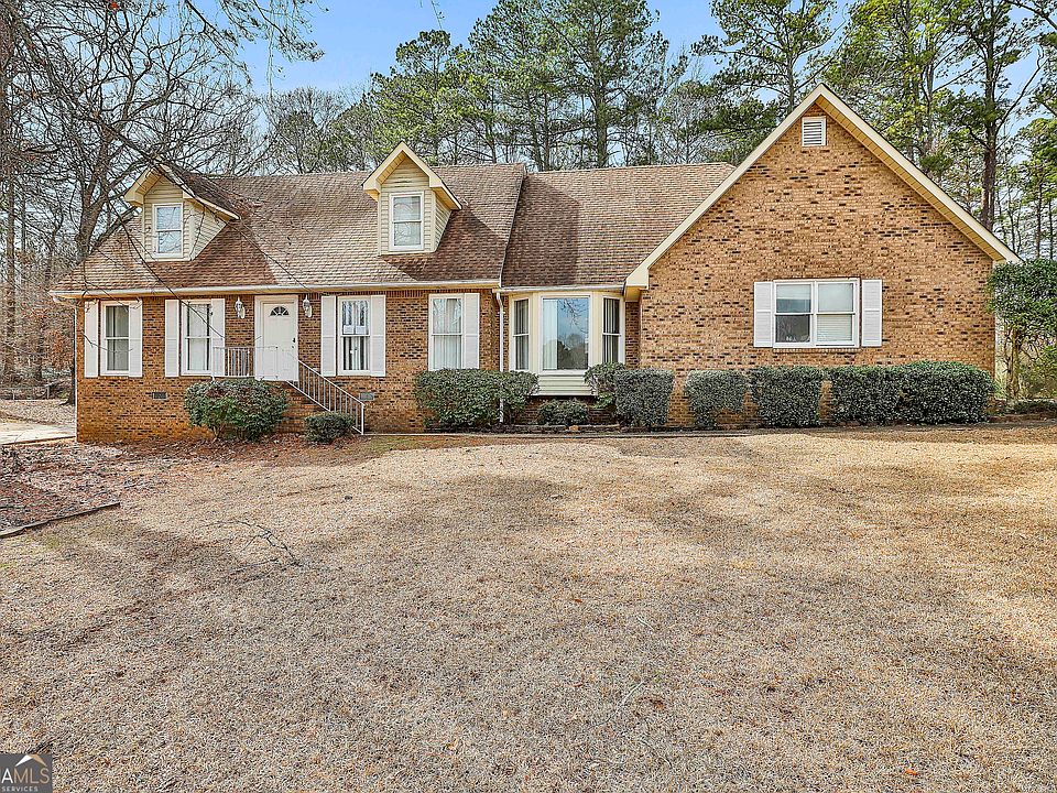 1st image of 8039 Woods Ln