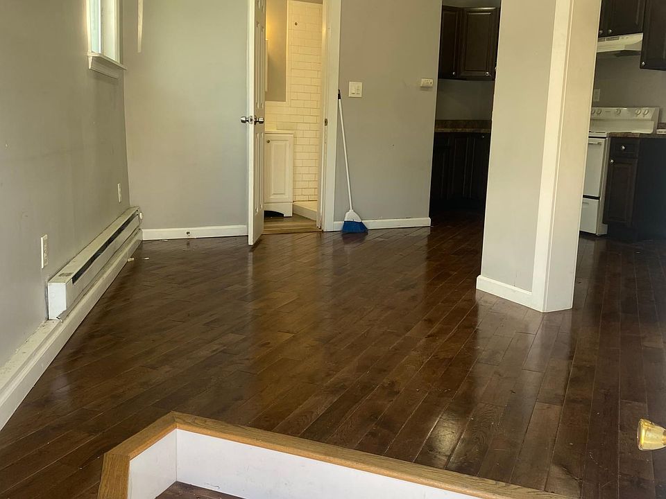 1st image of 13 Washington Ave APT 1