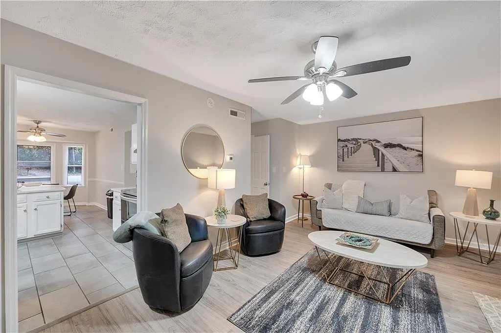 2 bed, 2.0 bath, $2,995 — Photo 3