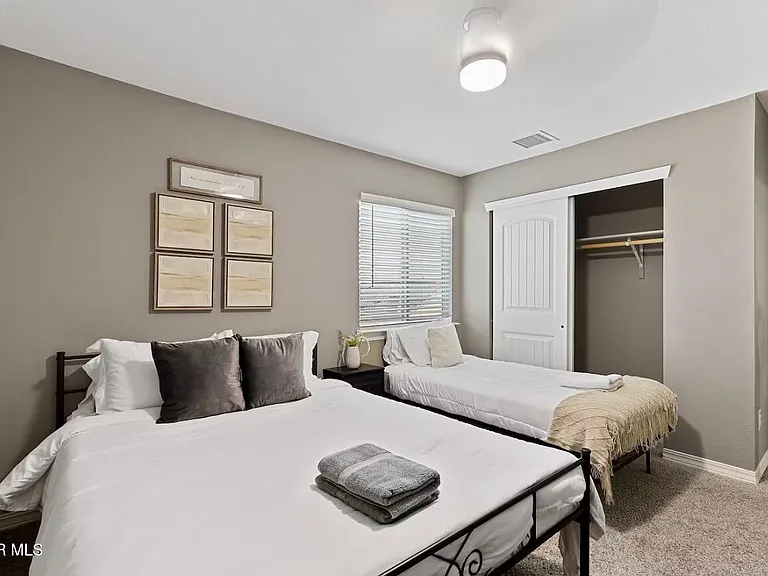 904 Cottage Pl — Photo 22