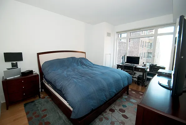 Sold by BLU Real Estate | media 31