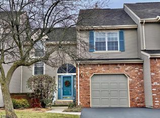 1202 Pinhorn Dr, Bridgewater, NJ 08807