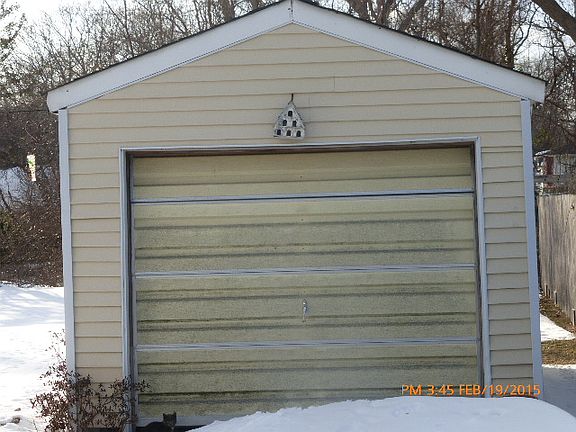 3rd image of 22 Louis Ave