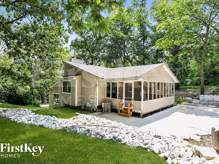 405 Montbrook Dr — Photo 14