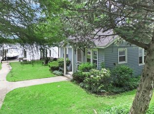625 Lake St, Saugatuck, MI 49453